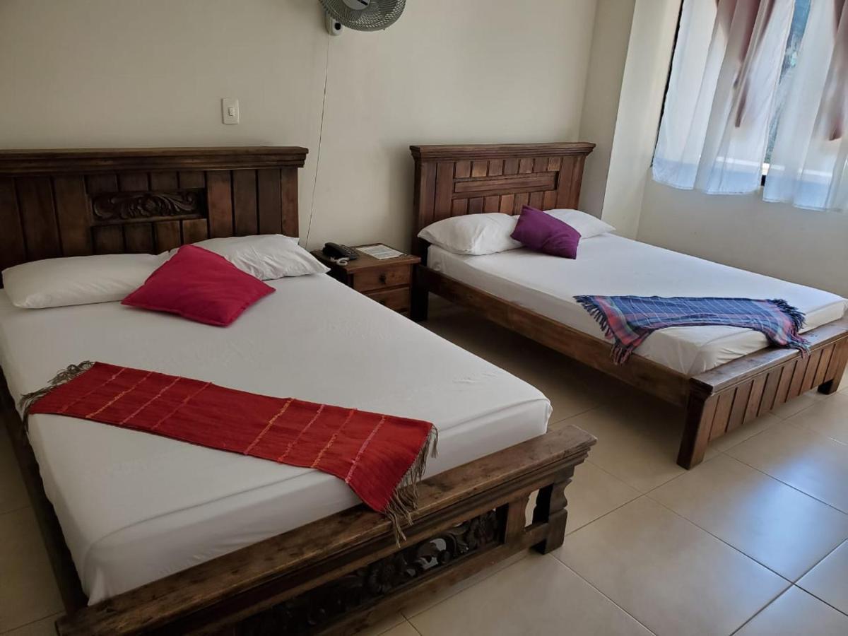 Hotel Cataluna Pereira Kültér fotó