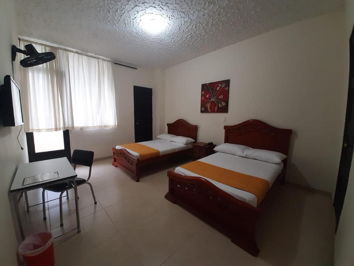 Hotel Cataluna Pereira Kültér fotó